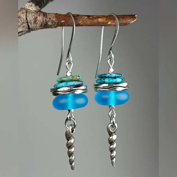HAND CRAFTED EARRINGS Blue Beach Glass Turquoise Silver Spiral - Picture 4 of 6